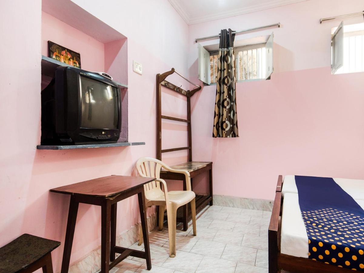 Spot On 75742 Sri Devi Lodge Kākināda Εξωτερικό φωτογραφία