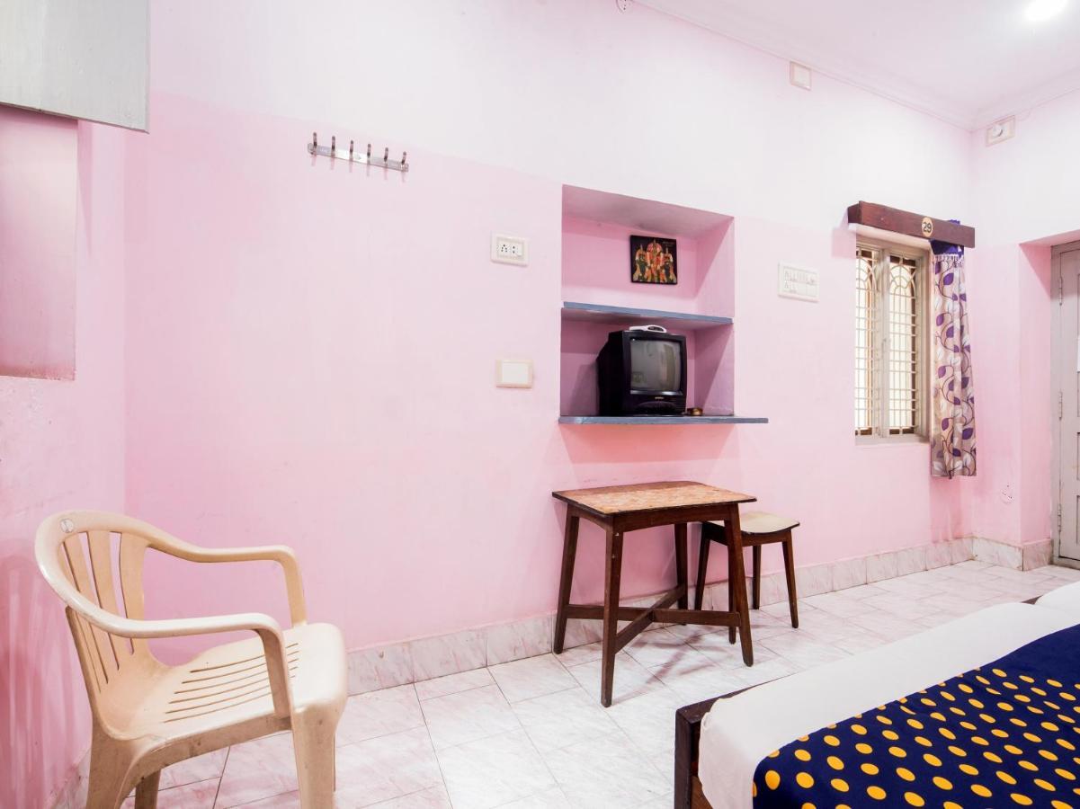 Spot On 75742 Sri Devi Lodge Kākināda Εξωτερικό φωτογραφία