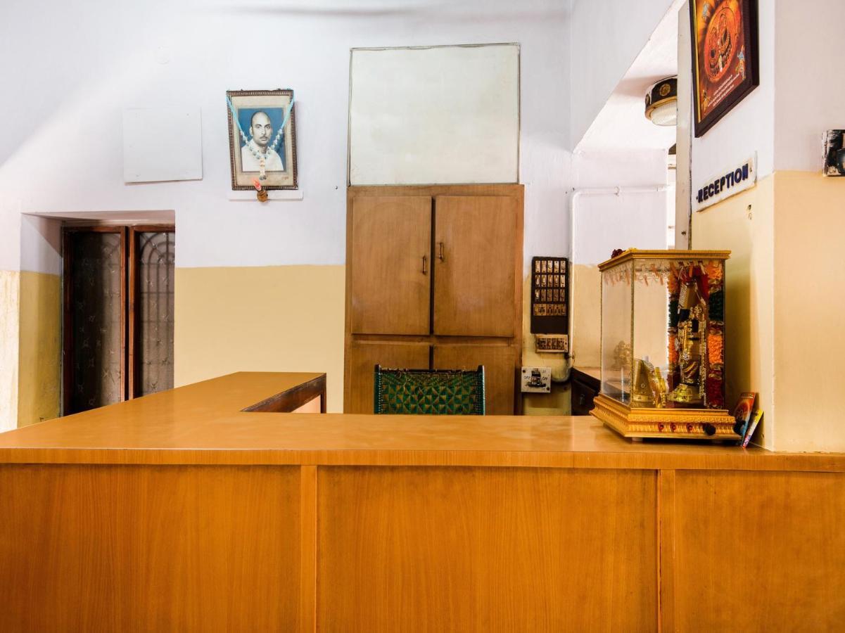 Spot On 75742 Sri Devi Lodge Kākināda Εξωτερικό φωτογραφία